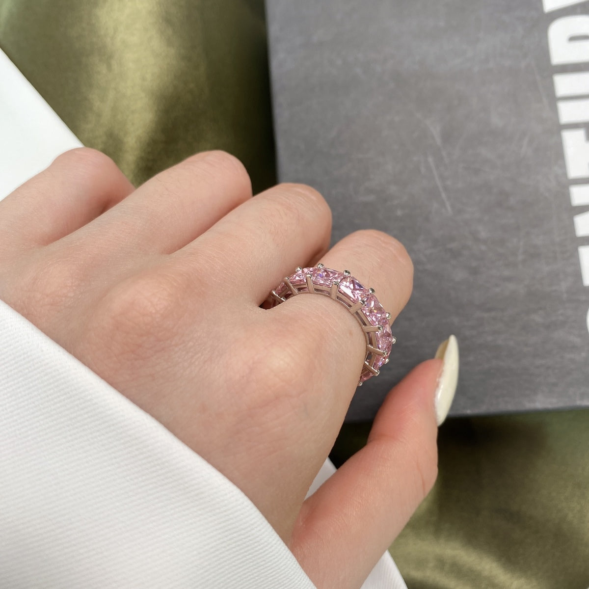 [AuraEcho]Elegant Princess Cut Tennis Ring