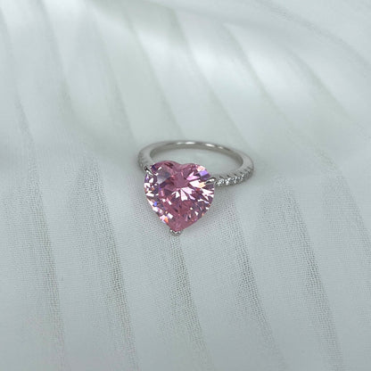 [AuraEcho]6.0 Carat Luxurious Sparkling Romantic Heart Cut Lover Ring
