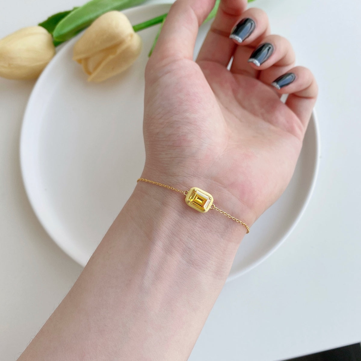 [AuraEcho]2.0 Carat Sparkling Colorful Emerald Cut Daily Bracelet