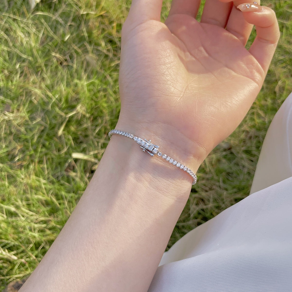 [AuraEcho]Radiant Colorful Round Cut Party Bracelet