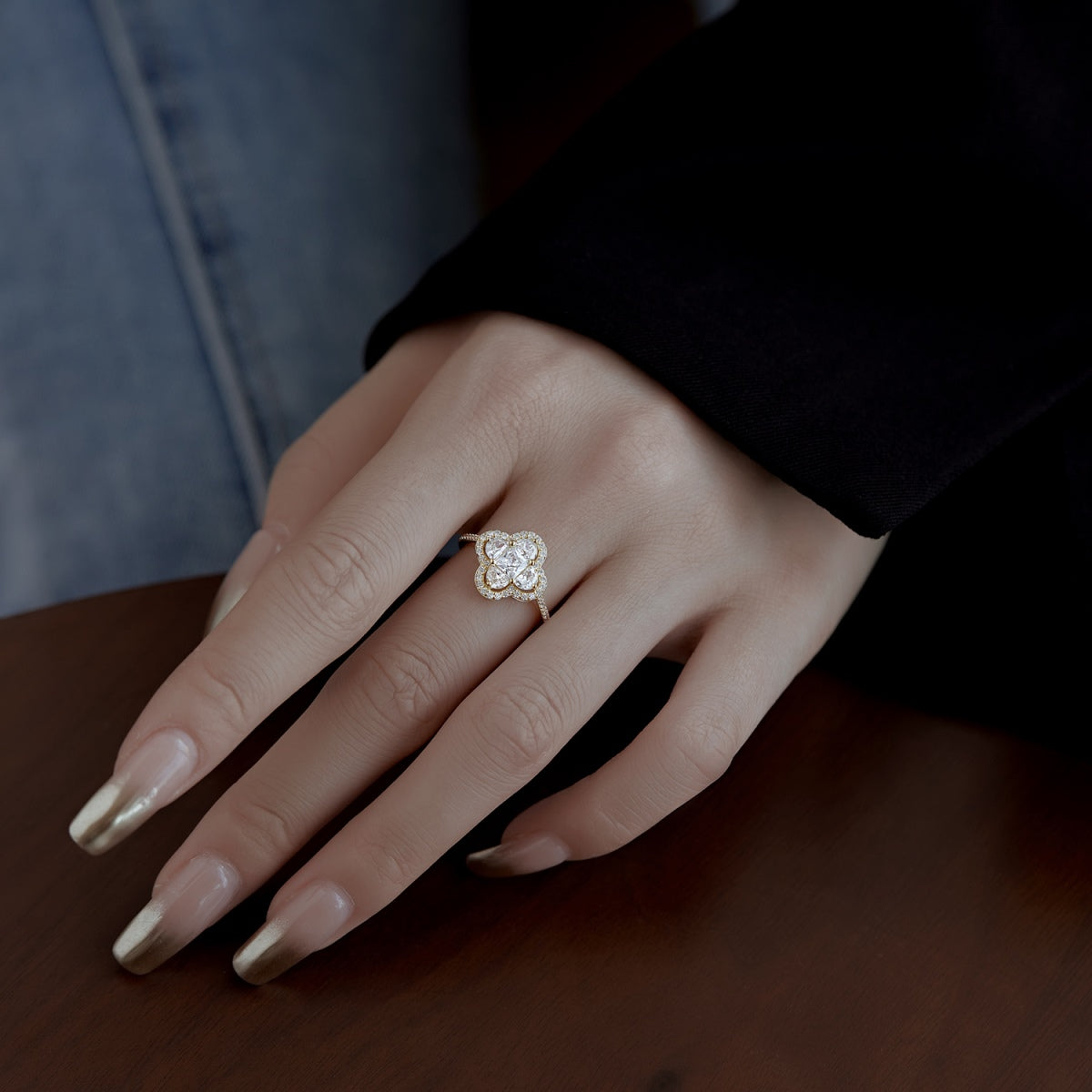 [AuraEcho]Luxurious Eternity Flower Shape Banquet Ring