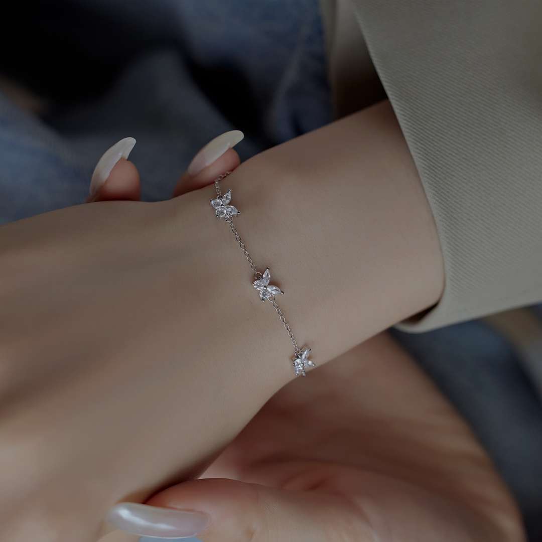 [AuraEcho]Radiant Butterfly Shape Necklace