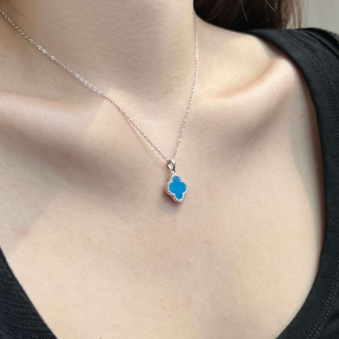[AuraEcho]Dainty Flower Shape Necklace