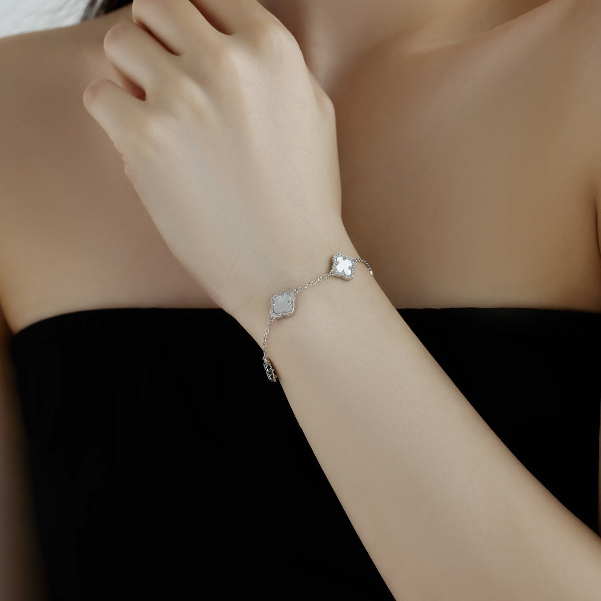 [AuraEcho]Four-Leaf Clover Exquisite Bracelet