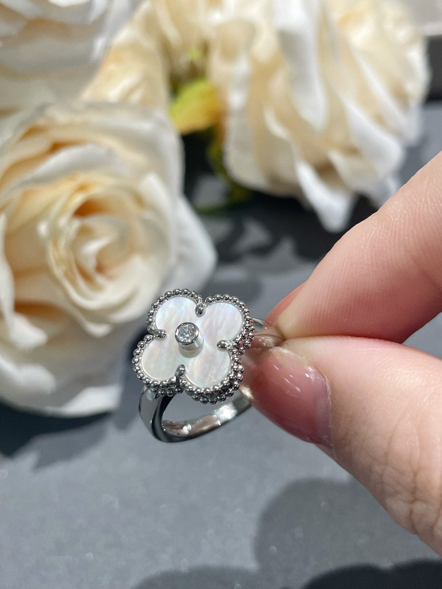 [AuraEcho]CLOVER SILVER MOP DIAMOND RING