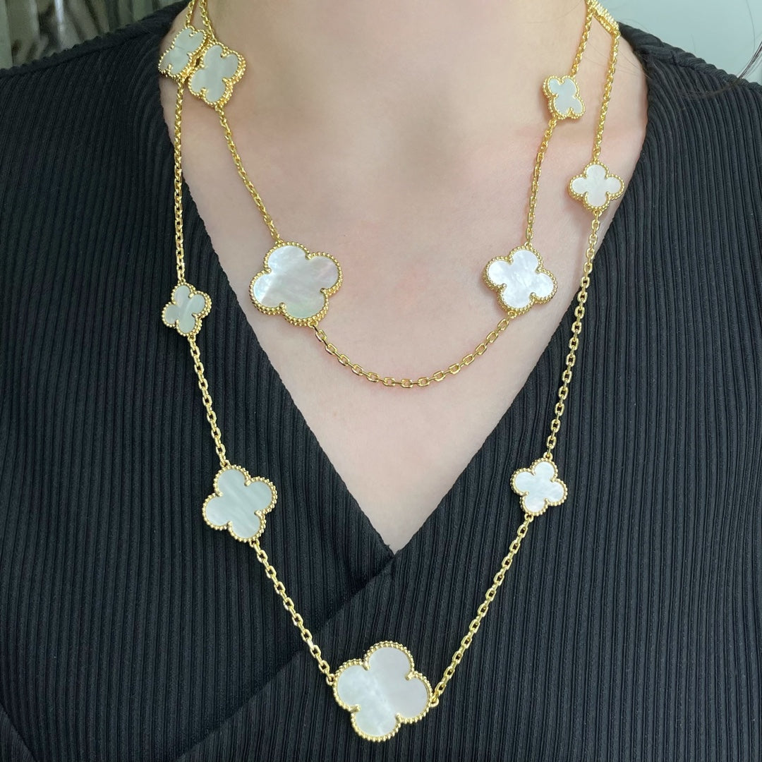 [AuraEcho]CLOVER 16 MOTIF WHITE MOP GOLD NECKLACE