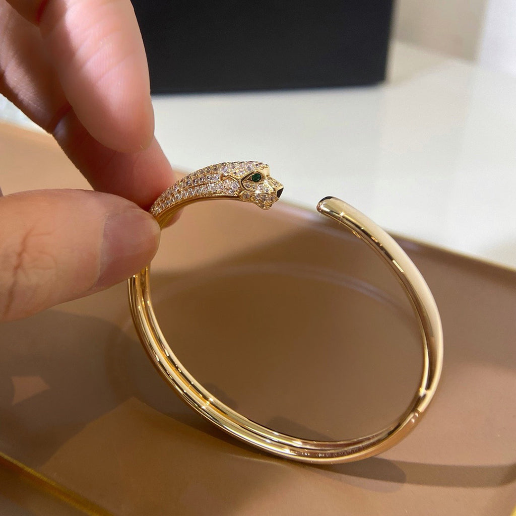 [AuraEcho]PANTHERE HALF DIAMOND OPEN BRACELET